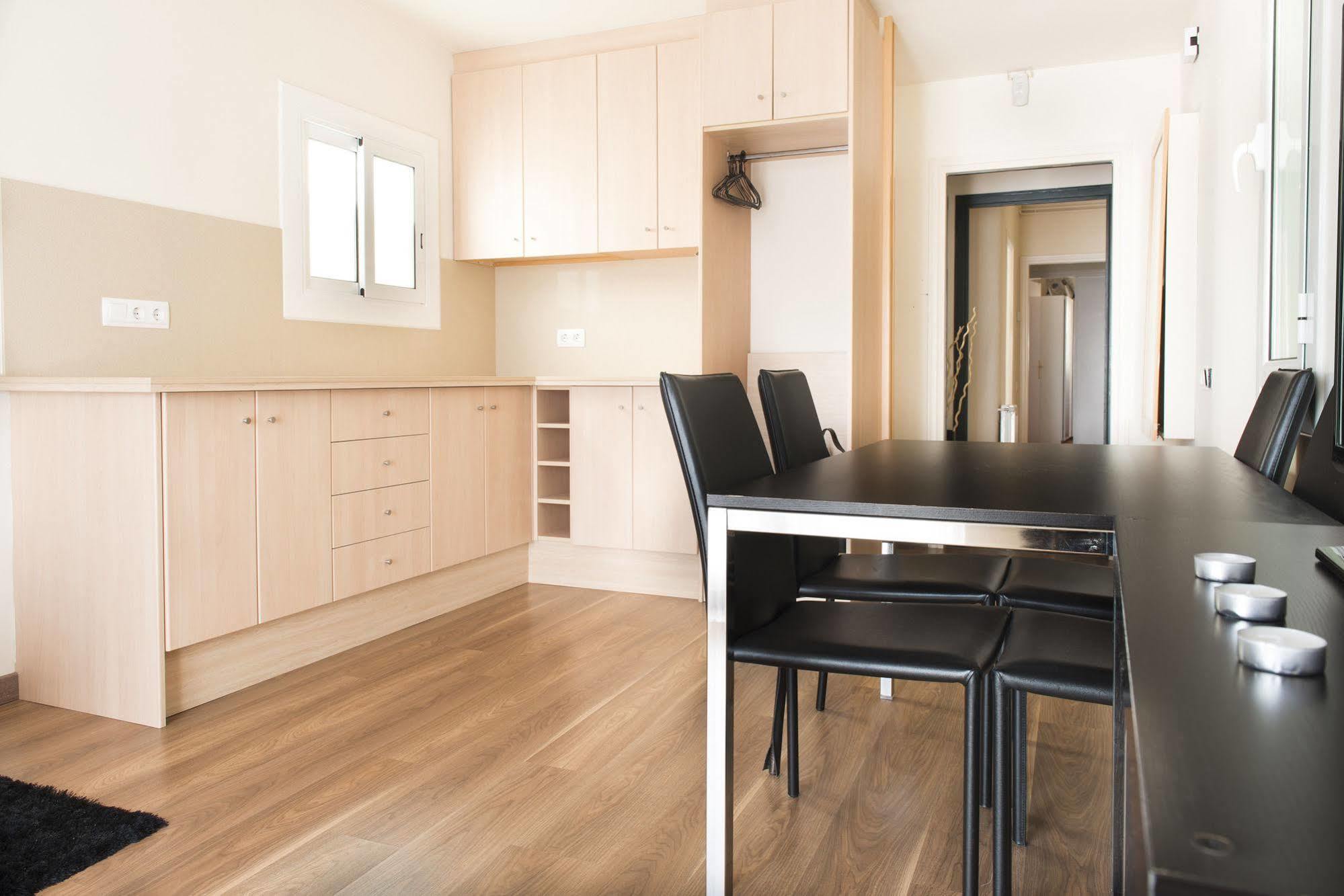 Apartamento Alcam Laforja Barcelona Exterior foto